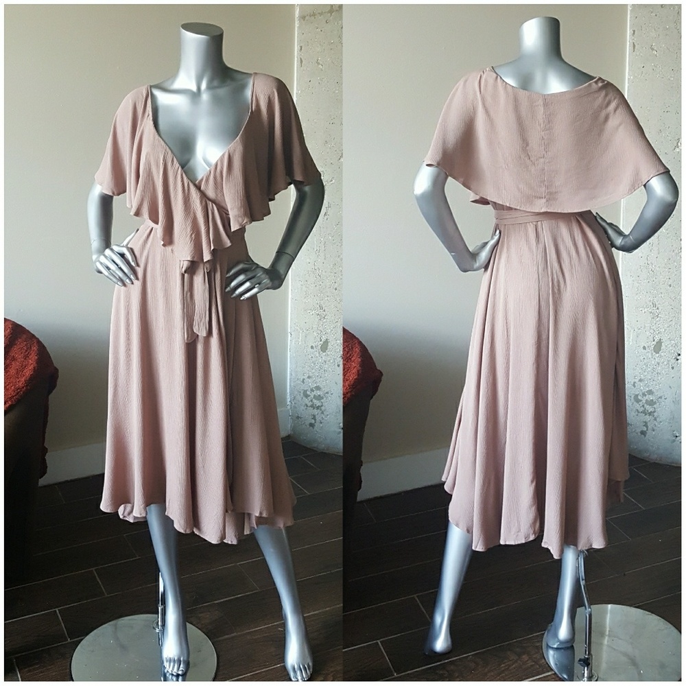❌SOLD❌ Wrap Dress - Picture 3 of 4